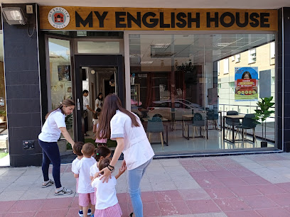 My English House Ronda Sur - Inglés para niños desde 1 año y adultos en Murcia